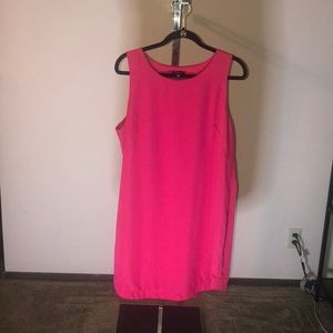Sleeveless pink dress